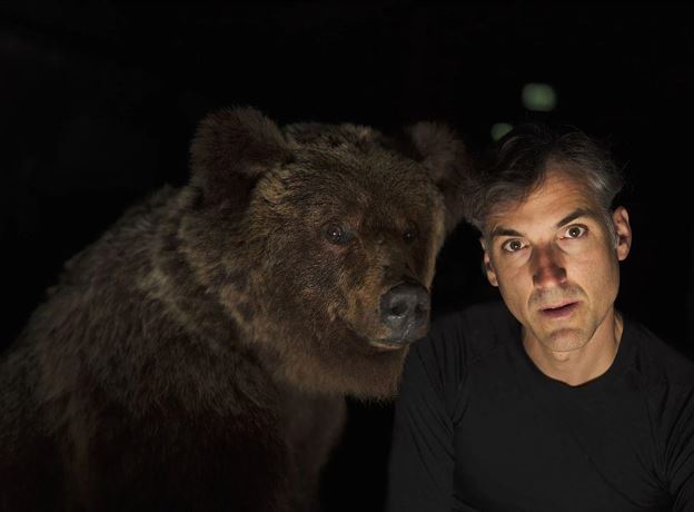 Theater: Café fuerte-Bär